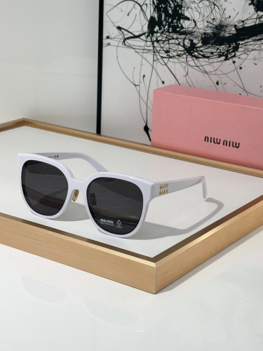 Miu Miu Sunglasses AAAA-820