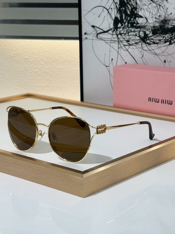 Miu Miu Sunglasses AAAA-904