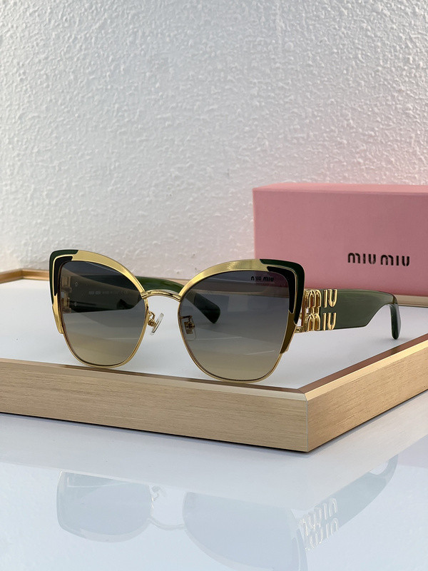 Miu Miu Sunglasses AAAA-889