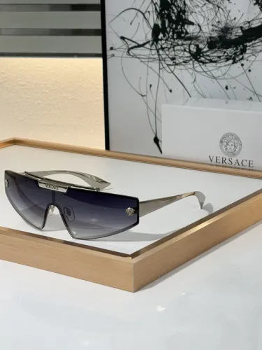 Versace Sunglasses AAAA-2402