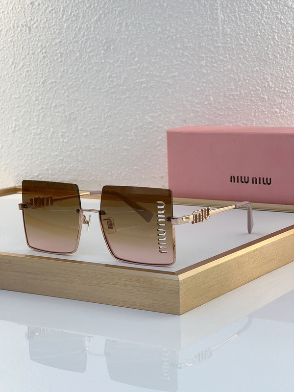 Miu Miu Sunglasses AAAA-912