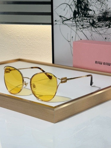 Miu Miu Sunglasses AAAA-905