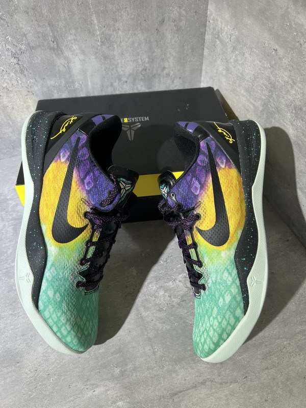 Authentic Kobe 8 Easter”