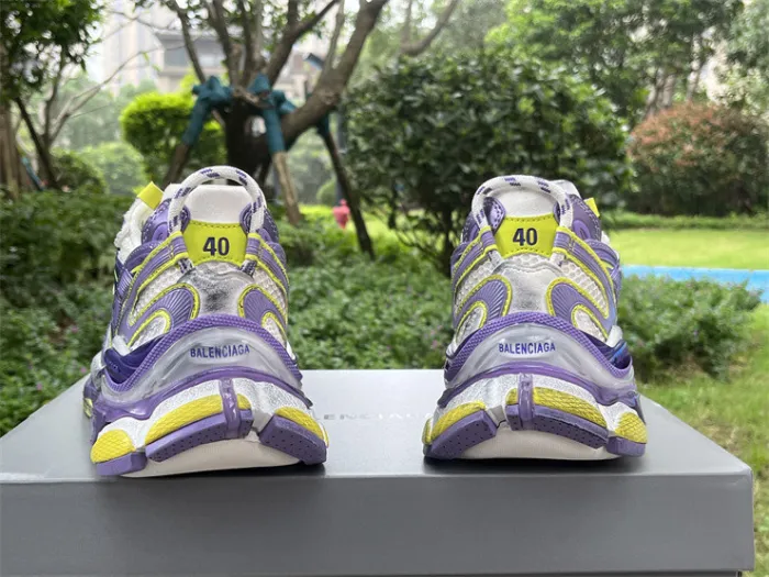 B 17FW Tripe-S High End Sneaker-529