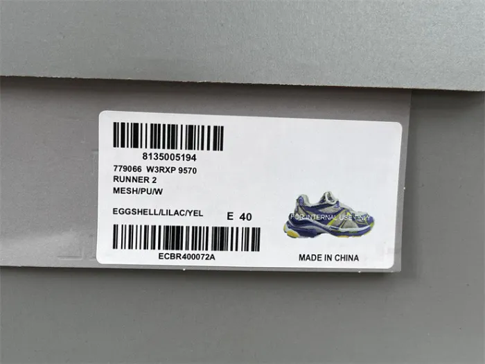 B 17FW Tripe-S High End Sneaker-529
