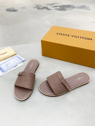 LV women Sandals 1：1 Quality-470