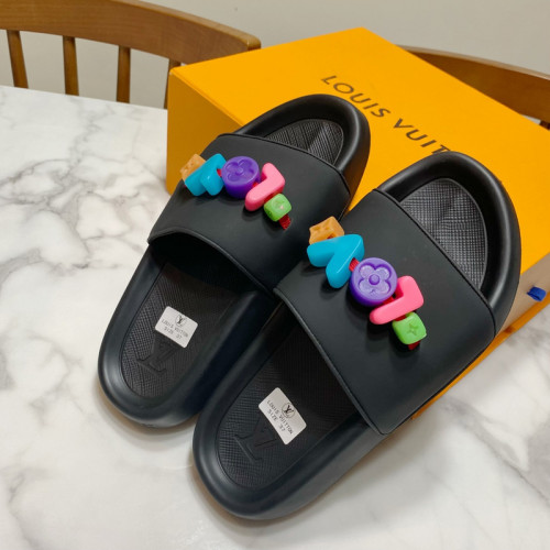 LV women Sandals 1：1 Quality-587