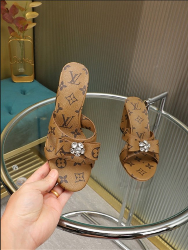 LV women Sandals 1：1 Quality-560