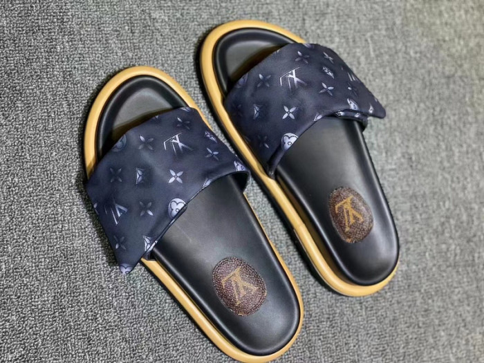 LV women Sandals 1：1 Quality-415