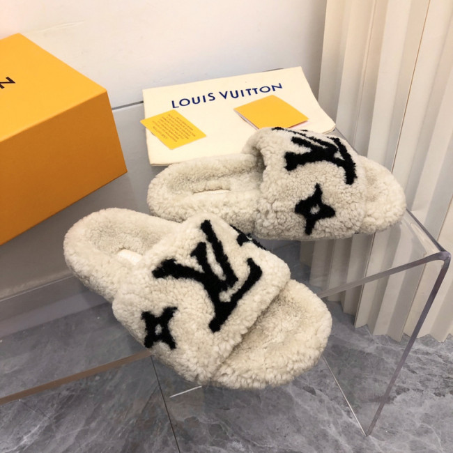 LV women Sandals 1：1 Quality-607