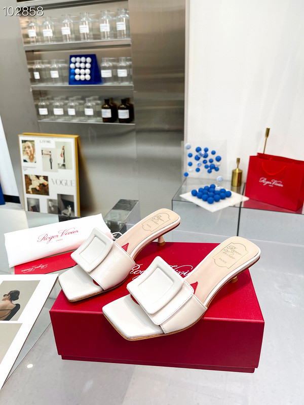 Roger Vivier women slippers 1：1 quality-005