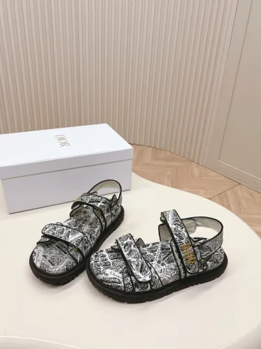 Dior women slippers 1：1 quality-323