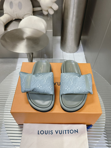 LV women Sandals 1：1 Quality-757