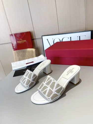 VT women slippers AAA-248