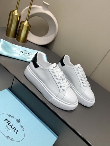 Prada women shoes 1：1 quality-207