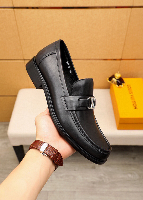 LV Men shoes 1：1 quality-4608