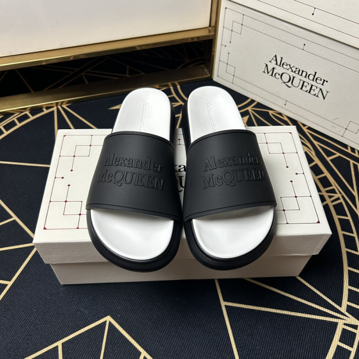 Alexander McQueen men slippers AAA-025