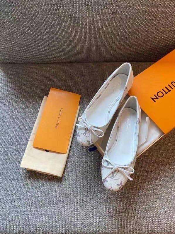 LV Women Shoes 1：1 Quality-805