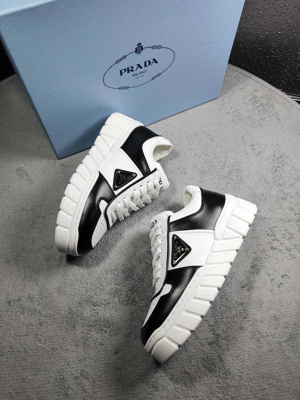 Prada women shoes 1：1 quality-372