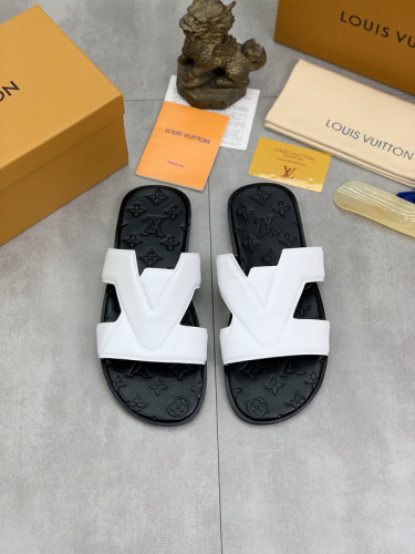 LV men slippers AAA-1180