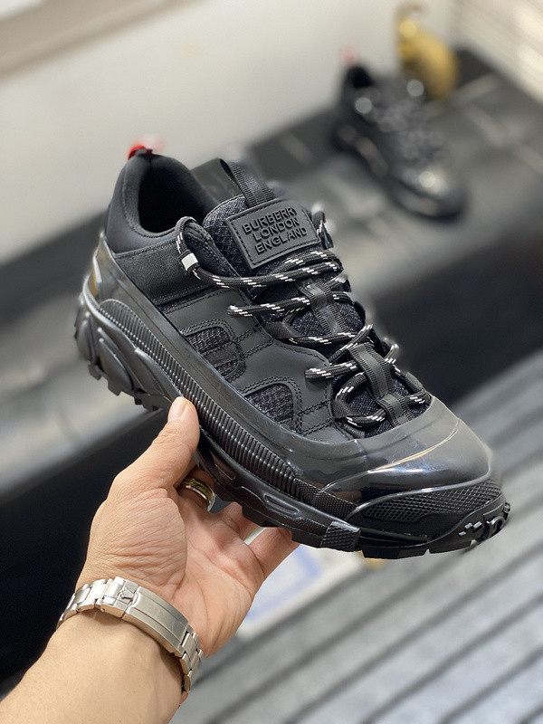 Burberry men shoes 1：1 quality-372