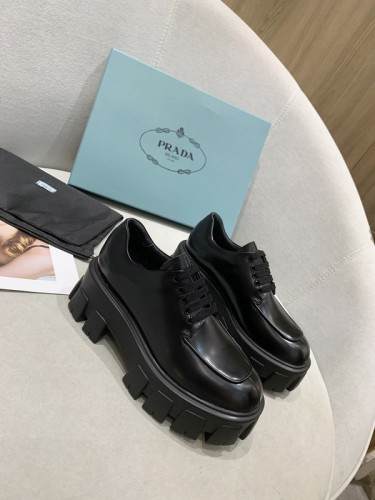 Prada women shoes 1：1 quality-313