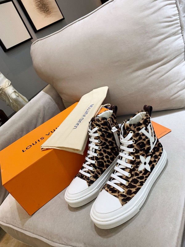LV Women Shoes 1：1 Quality-433