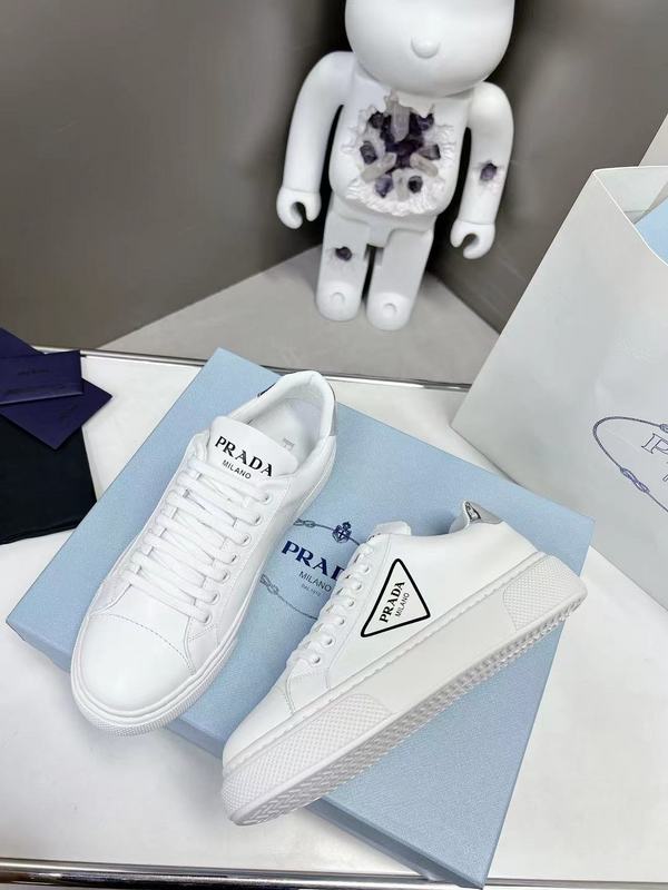 Prada women shoes 1：1 quality-366