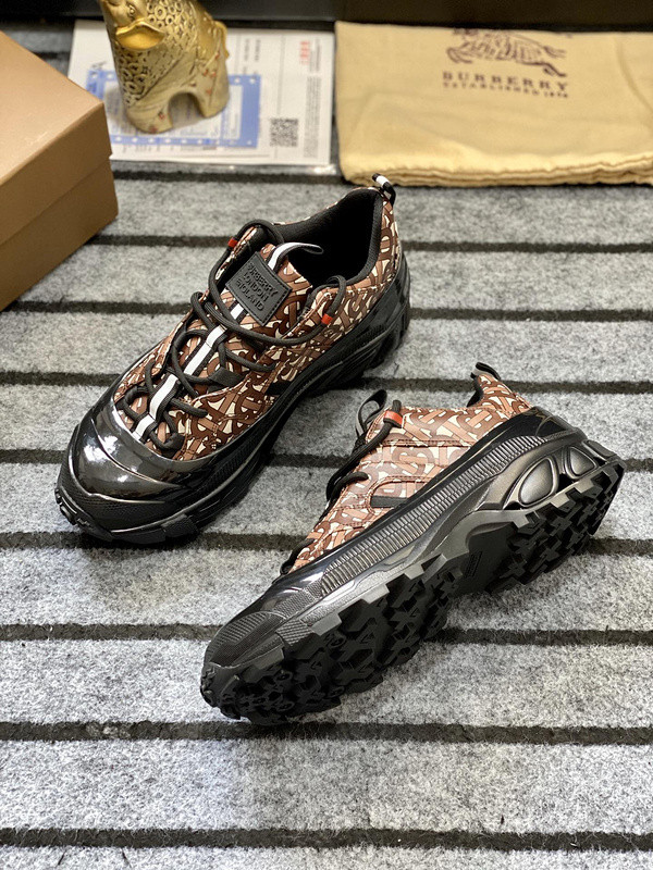 Burberry men shoes 1：1 quality-375