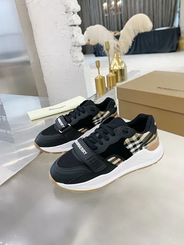 Burberry men shoes 1：1 quality-346
