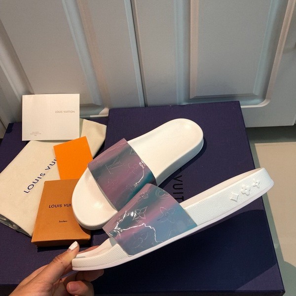 LV Sandals 1;1 Quality-095
