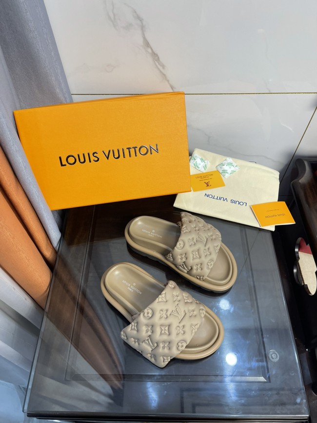 LV women Sandals 1：1 Quality-451