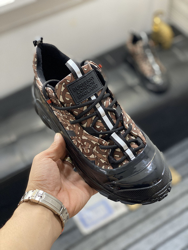 Burberry men shoes 1：1 quality-375