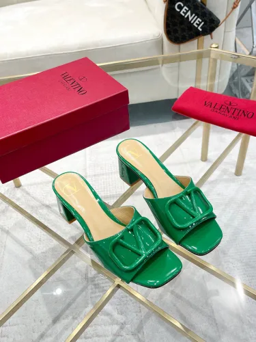 VT women slippers AAA-200
