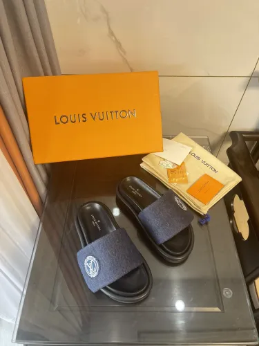 LV women Sandals 1：1 Quality-443