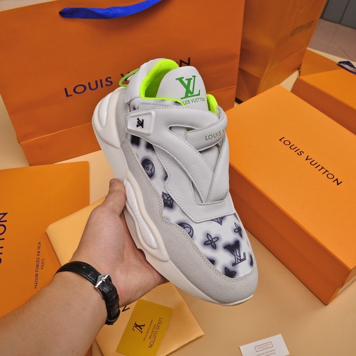 LV Women Shoes 1：1 Quality-842