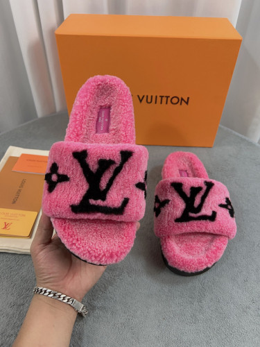 LV Sandals 1：1 Quality-647