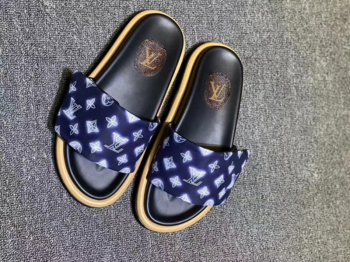 LV women Sandals 1：1 Quality-419