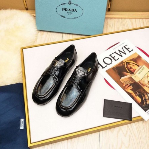 Prada women shoes 1：1 quality-059