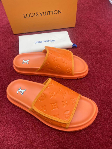 LV Sandals 1：1 Quality-558