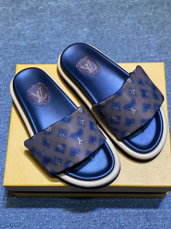 LV women Sandals 1：1 Quality-416