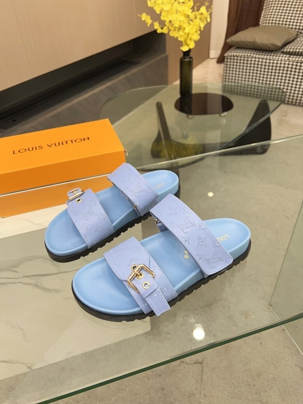 LV women Sandals 1：1 Quality-717