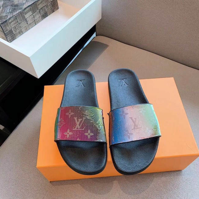 LV men slippers AAA-395