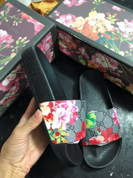 G women slippers AAA-120