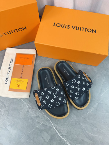 LV Sandals 1：1 Quality-697