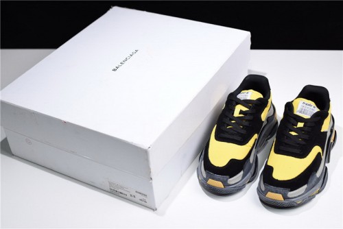 B 17FW Tripe-S High End Sneaker-031