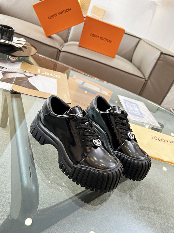 LV Women Shoes 1：1 Quality-939