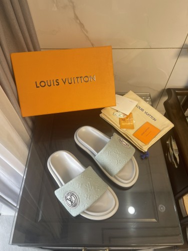 LV women Sandals 1：1 Quality-442