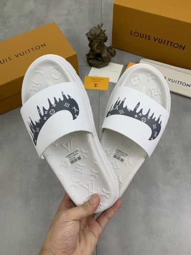 LV men slippers AAA-1172