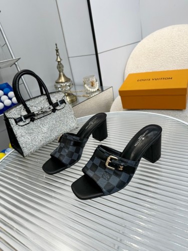 LV women Sandals 1：1 Quality-725